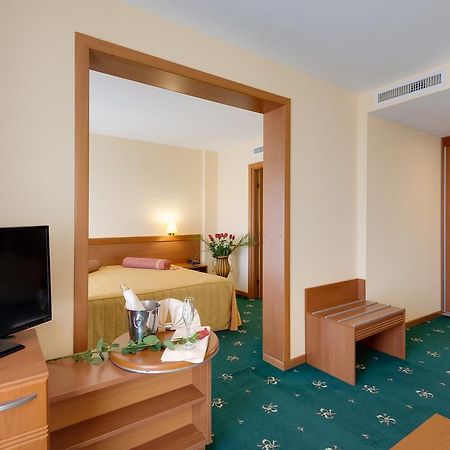 Hotel Palas Mamaia Ngoại thất bức ảnh