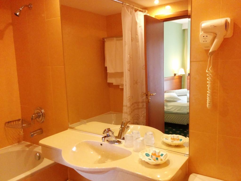 Hotel Palas Mamaia Phòng bức ảnh