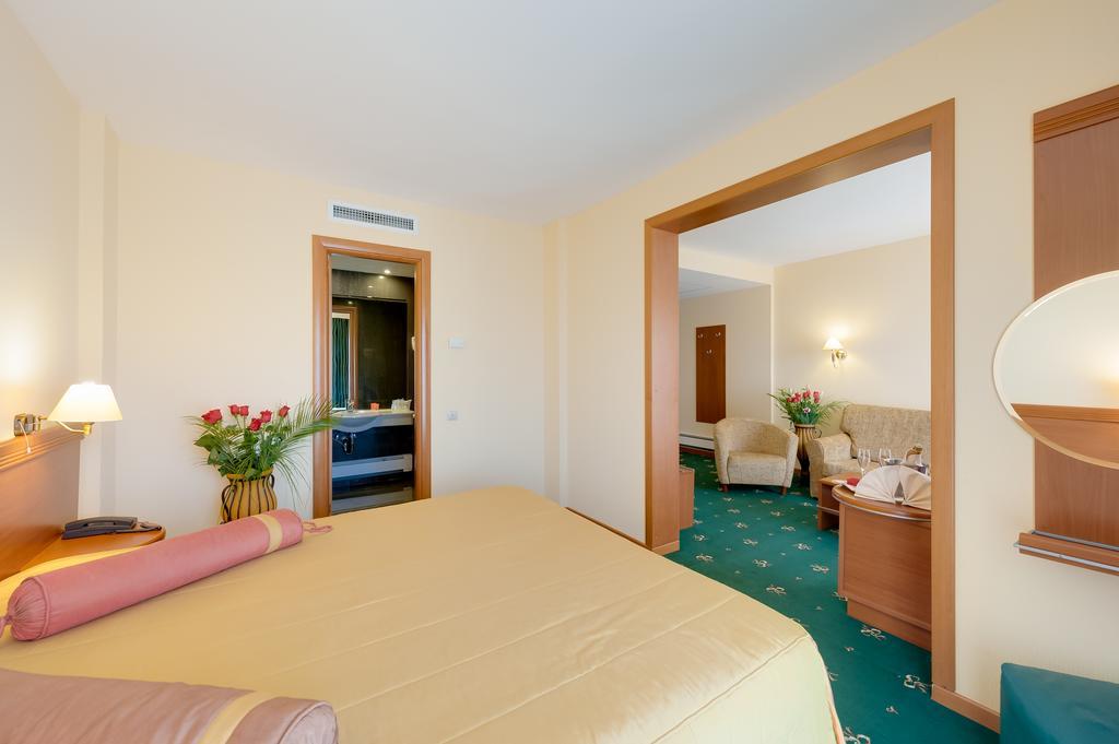 Hotel Palas Mamaia Phòng bức ảnh
