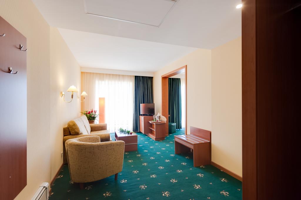 Hotel Palas Mamaia Phòng bức ảnh